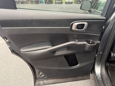 Used 2021 Kia Sorento S AWD/4WD image 30