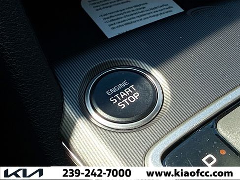 New 2026 Kia Sportage EX w/ EX Panorama Roof Package FWD image 34