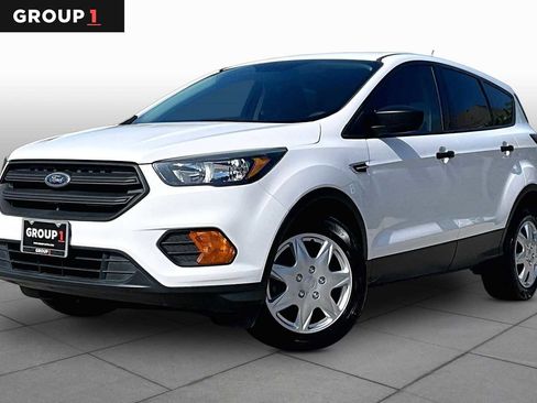 Used 2019 Ford Escape S FWD image 1
