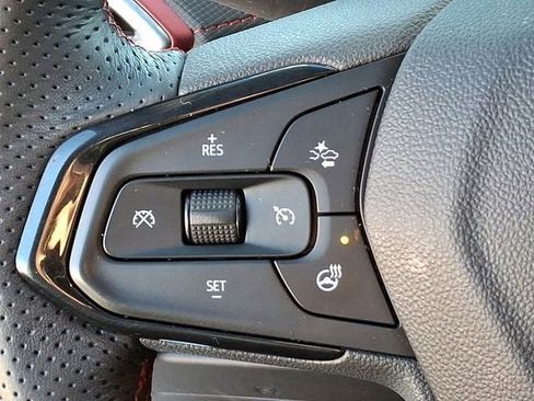 Used 2023 Chevrolet TrailBlazer RS w/ Convenience Package image 32