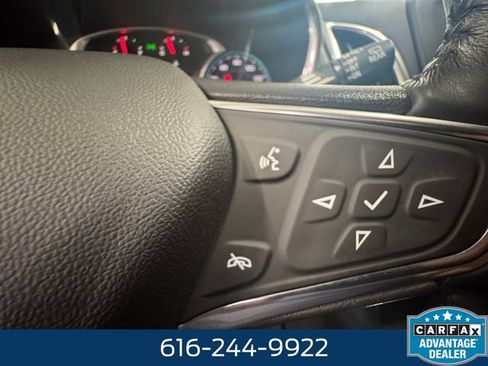 Used 2020 Chevrolet Equinox LT w/ Driver Convenience Package FWD image 18