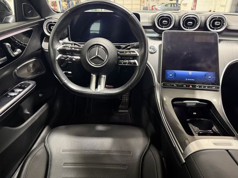Used 2023 Mercedes-Benz C 300 Sedan image 25