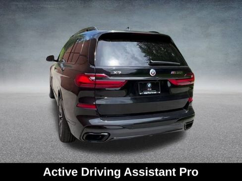 Used 2022 BMW X7 M50i image 23