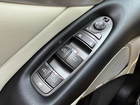 Used 2022 INFINITI Q50 Luxe AWD/4WD image 23
