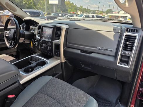 Used 2018 RAM 1500 Big Horn AWD/4WD image 24