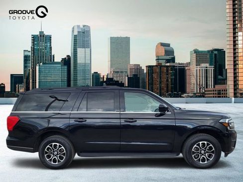 Used 2024 Ford Expedition Max XLT image 7