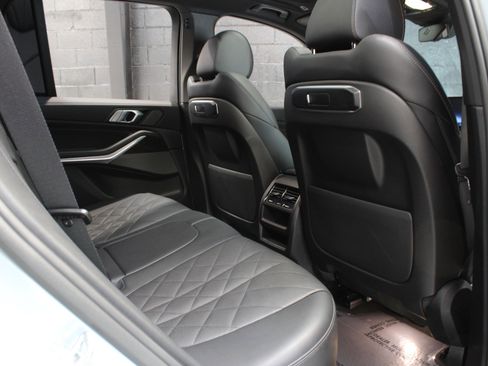 Used 2024 BMW X5 sDrive40i w/ M Sport Package image 46