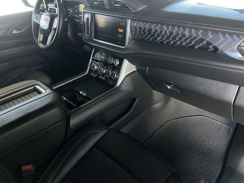 Used 2023 GMC Yukon Denali image 29