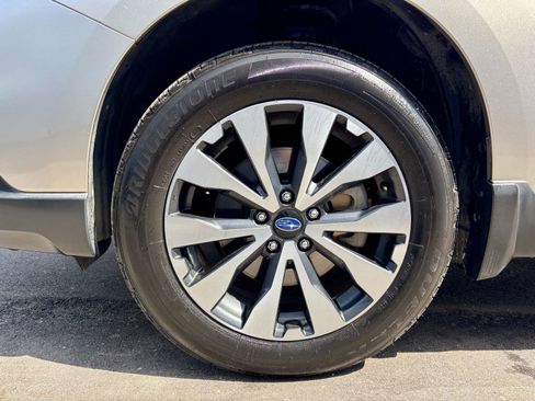 Used 2015 Subaru Outback 2.5i Limited AWD/4WD image 34