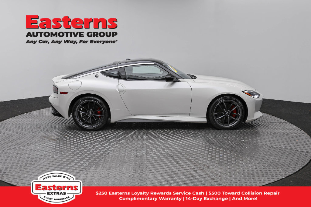 Used 2025 Nissan Z Performance w/ Floor Mat Package RWD image 5
