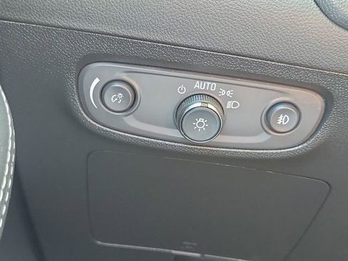 Used 2023 Buick Encore GX Essence w/ Experience Buick Package AWD/4WD image 11