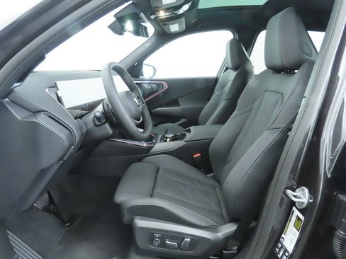 Used 2025 BMW X3 xDrive30i w/ Premium Package AWD/4WD image 19