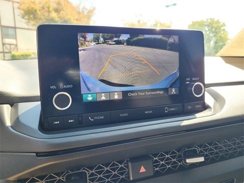 Used 2024 Honda Accord EX image 19