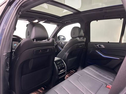 Used 2022 BMW X5 xDrive40i w/ M Sport Package image 16