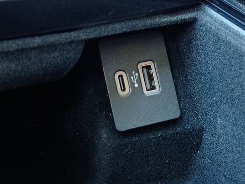 Used 2021 Lincoln Nautilus AWD w/ Equipment Group 101A image 27