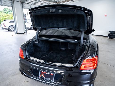 Used 2020 Bentley Flying Spur W12 image 67