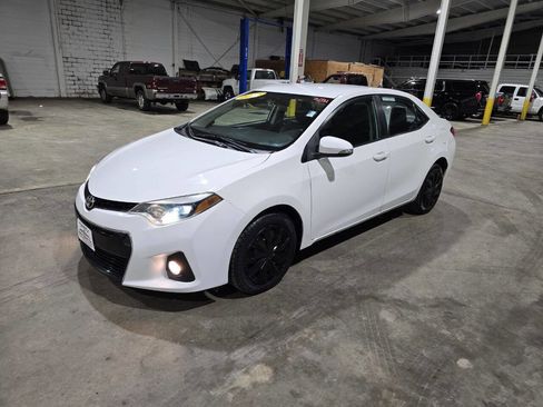 Used 2014 Toyota Corolla S image 2