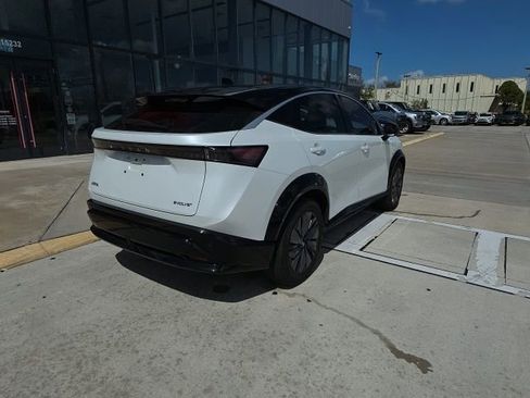 Used 2023 Nissan Ariya FWD image 4