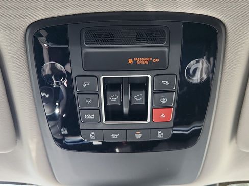 New 2026 Kia Carnival SX w/ SX Dark Edition Package FWD image 32