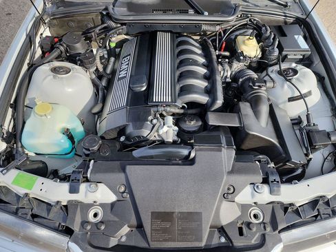 Used 1998 BMW 328i Convertible image 13