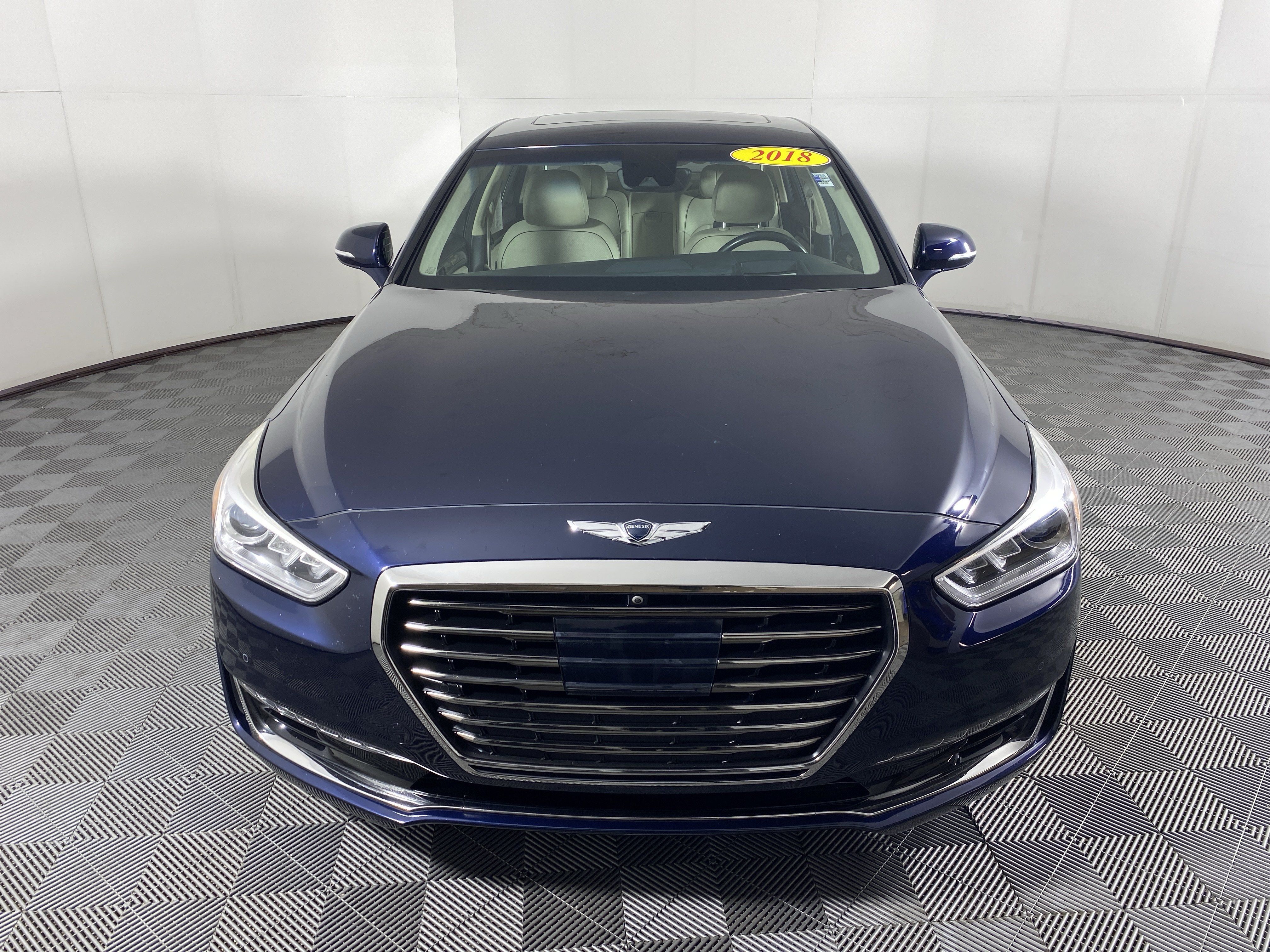 Used 2018 Genesis G90 5.0 Ultimate RWD image 13