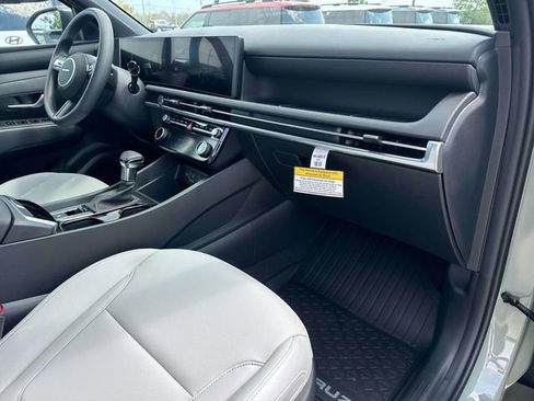 New 2026 Hyundai Santa Cruz SEL FWD image 17
