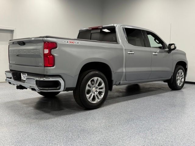 Used 2025 Chevrolet Silverado 1500 LTZ w/ LTZ Premium Package AWD/4WD image 9