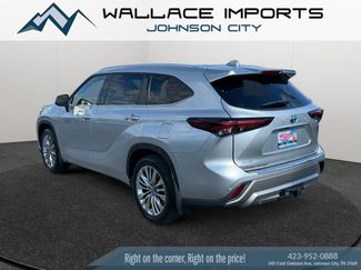 Used 2024 Toyota Highlander Platinum AWD/4WD video 3