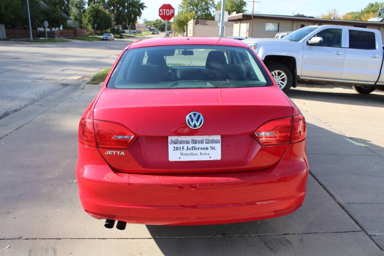Used 2013 Volkswagen Jetta S FWD image 4
