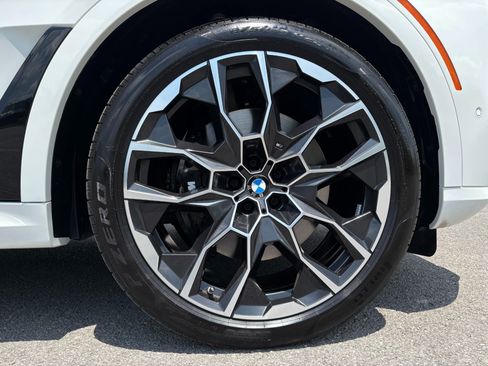 Used 2025 BMW X7 M60i w/ Climate Comfort Package AWD/4WD image 62