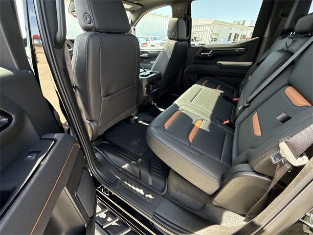 Used 2025 GMC Sierra 1500 AT4 w/ AT4 Premium Package AWD/4WD image 25