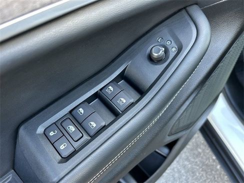 Certified 2024 Jeep Grand Cherokee Limited image 16