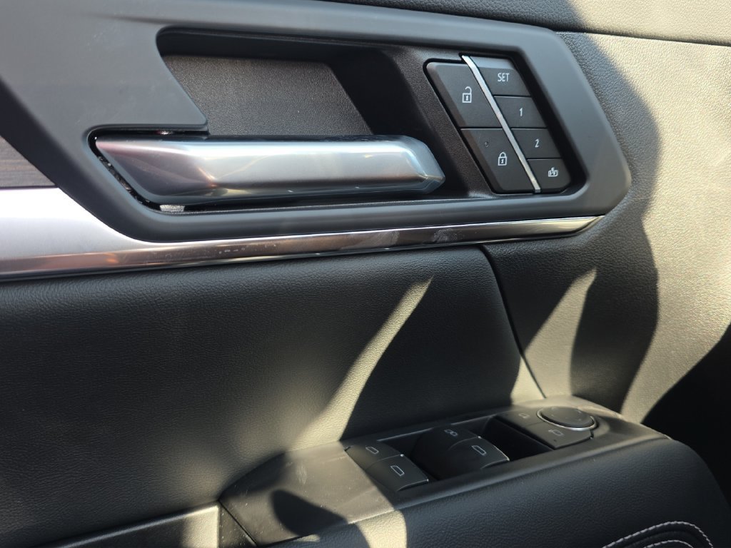 New 2027 GMC Terrain Denali w/ LPO, Floor Liner Package AWD/4WD image 11