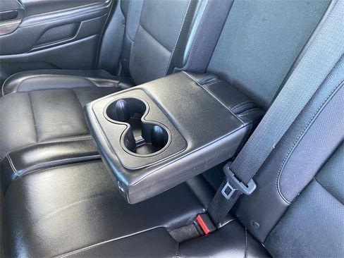 Used 2018 GMC Acadia SLT image 36