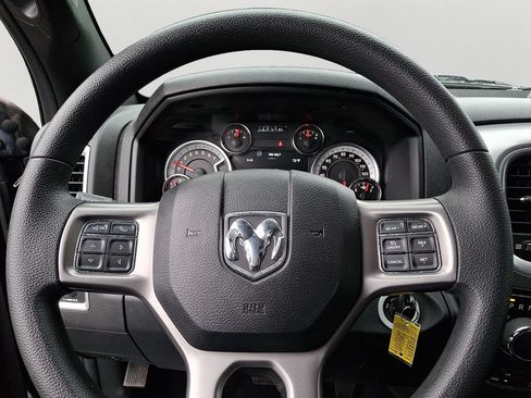 Used 2022 RAM 1500 Warlock w/ Electronics Group AWD/4WD image 18