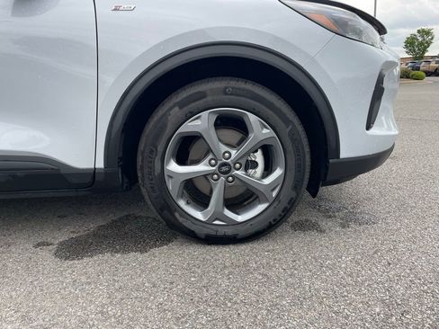 Used 2025 Ford Escape ST-Line image 31