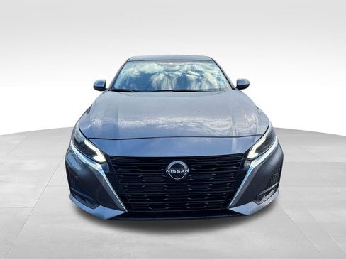 Used 2023 Nissan Altima 2.5 SV image 8