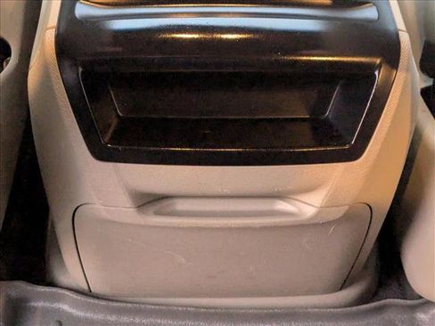 Used 2011 Toyota Sienna LE image 18