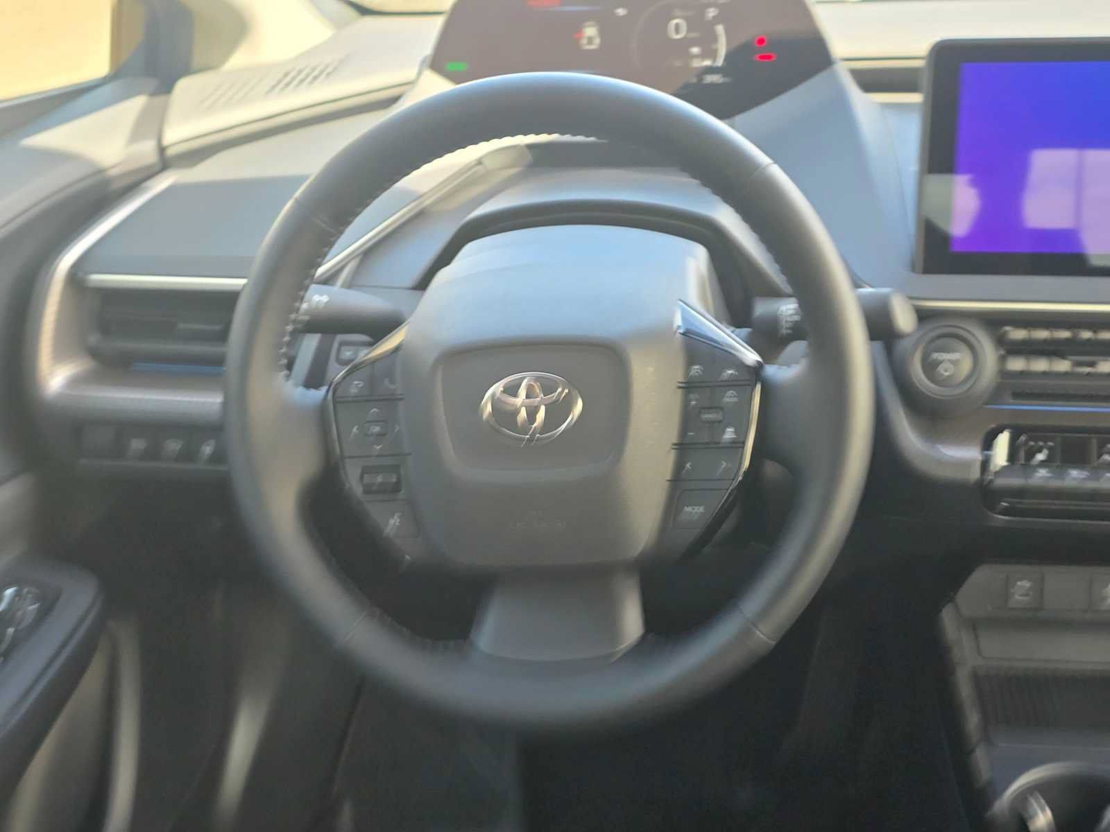 Used 2024 Toyota Prius XLE AWD/4WD image 19