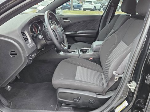 Used 2023 Dodge Charger SXT image 3