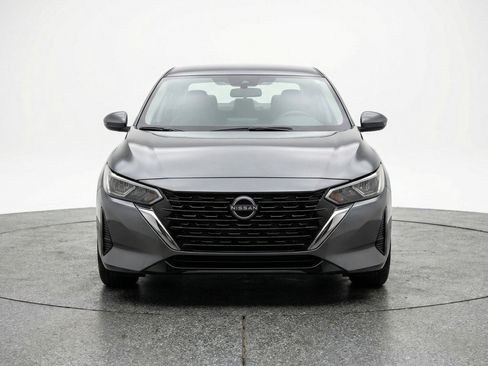Used 2025 Nissan Sentra SV FWD image 2