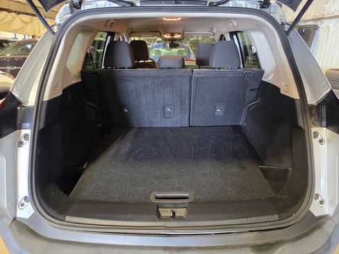 Used 2021 Nissan Rogue SV AWD/4WD image 8