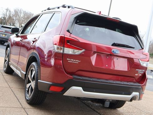 Used 2020 Subaru Forester Touring image 4