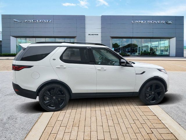 Certified 2026 Land Rover Discovery S AWD/4WD image 4
