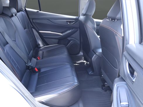 Used 2019 Subaru Crosstrek 2.0i Limited w/ Moonroof Package w/Navigation AWD/4WD image 18
