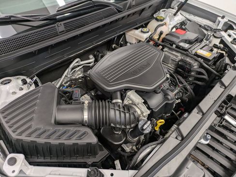 Used 2023 GMC Acadia SLT w/ Technology Package image 30