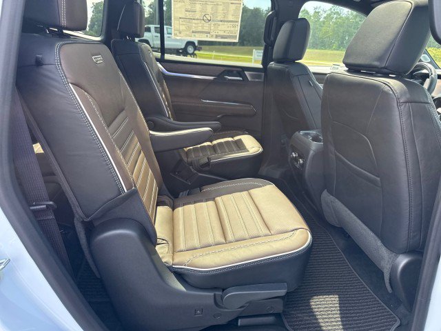 New 2026 GMC Acadia Denali Ultimate FWD image 14