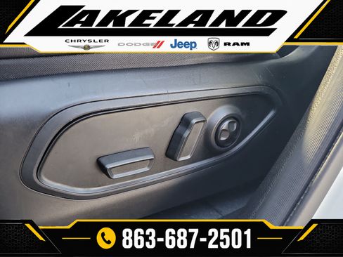 Used 2023 Jeep Grand Cherokee L Limited w/ Black Appearance Package RWD image 19