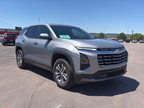 Certified 2025 Chevrolet Equinox LT AWD/4WD image 4