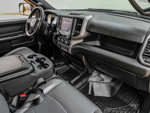 Used 2022 RAM 5500 Tradesman w/ Chrome Appearance Group image 13